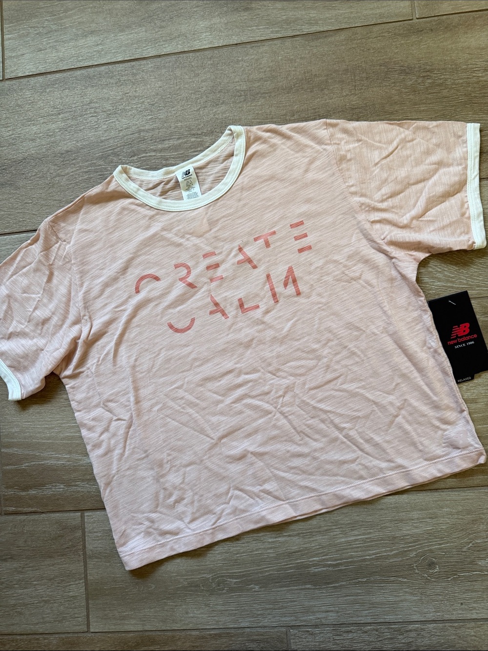Evolve Cropped Create Calm  Tee Medium Relaxed Fit